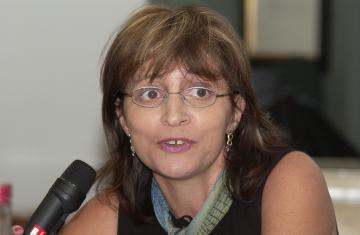 Dr Daphne Christie